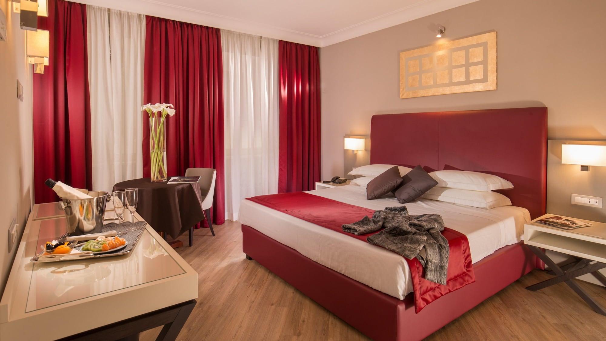 Ludovisi Palace Hotel Рим Екстер'єр фото