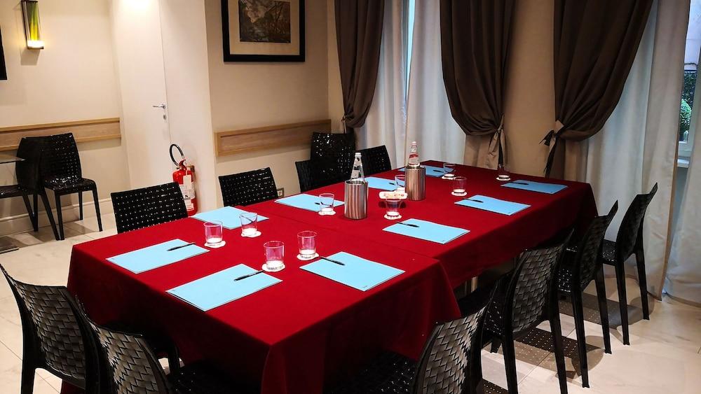 Ludovisi Palace Hotel Рим Екстер'єр фото