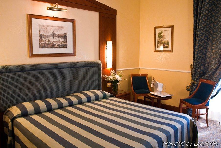 Ludovisi Palace Hotel Рим Екстер'єр фото